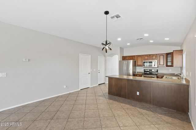 42012 W COLBY Drive, Maricopa, AZ 85138