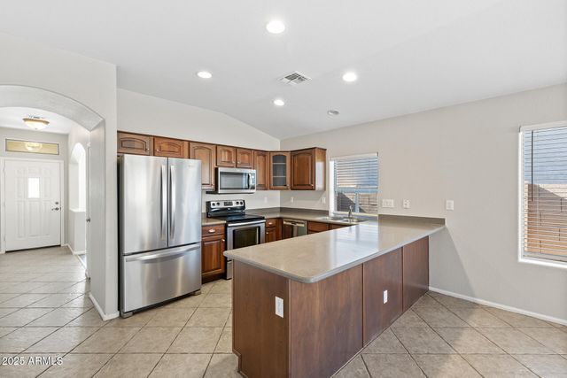 42012 W COLBY Drive, Maricopa, AZ 85138