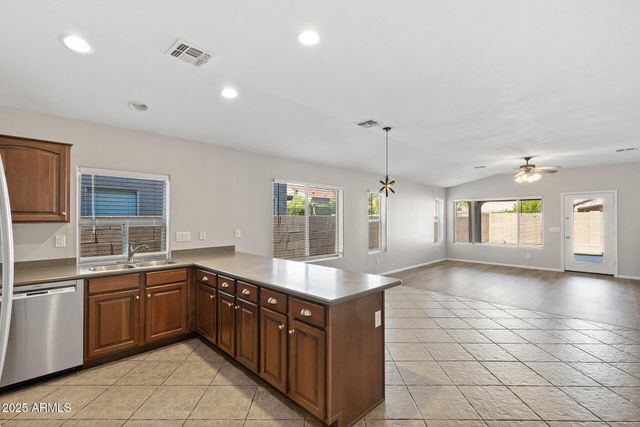 42012 W COLBY Drive, Maricopa, AZ 85138