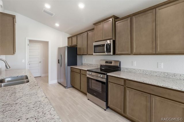 336 W Rexford Drive, Beverly Hills, FL 34465