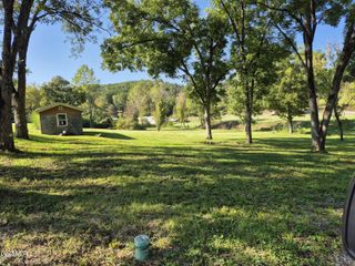 2215 Henderson Springs Rd Road, Pigeon Forge, TN 37863