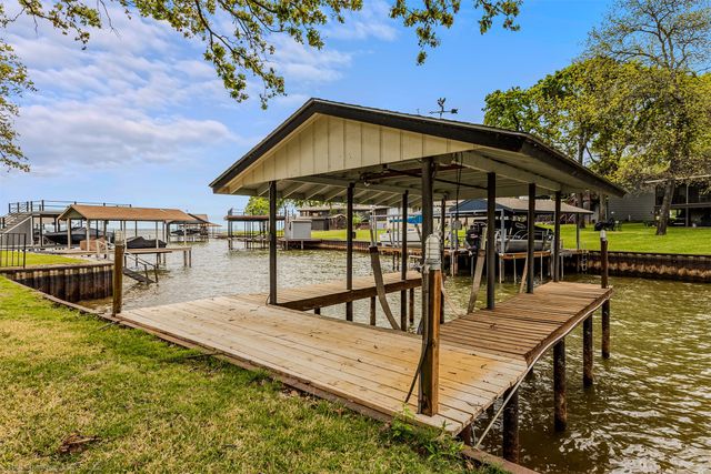2516 Wildwood Way, Tool, TX 75143