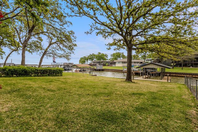 2516 Wildwood Way, Tool, TX 75143