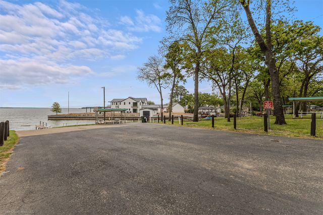 2516 Wildwood Way, Tool, TX 75143