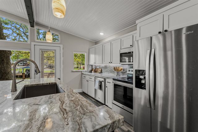 2516 Wildwood Way, Tool, TX 75143