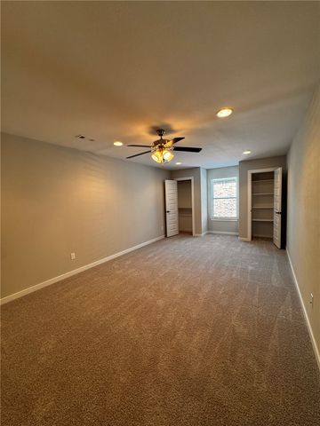 2375 Amherst Alley, Fayetteville, AR 72703