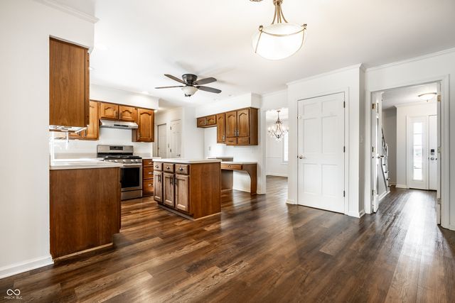 828 Pebble Brook Place, Noblesville, IN 46062
