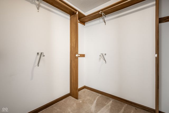 828 Pebble Brook Place, Noblesville, IN 46062