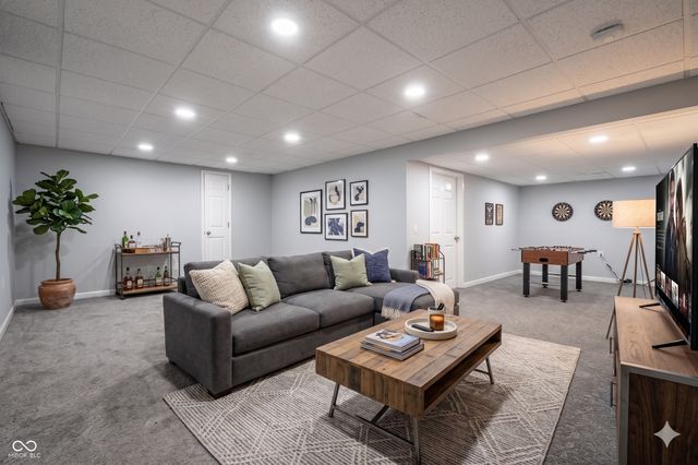 828 Pebble Brook Place, Noblesville, IN 46062
