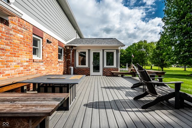 828 Pebble Brook Place, Noblesville, IN 46062