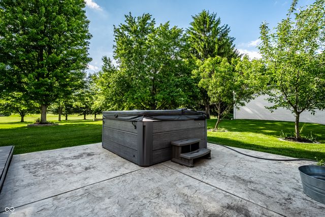 828 Pebble Brook Place, Noblesville, IN 46062