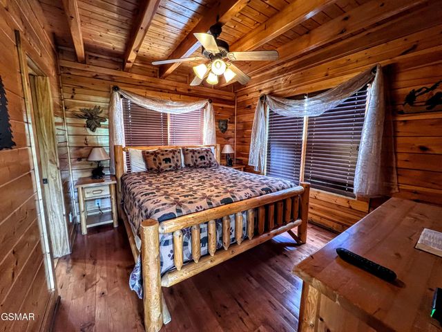 2866 White Oak Ridge Lane, Sevierville, TN 37862