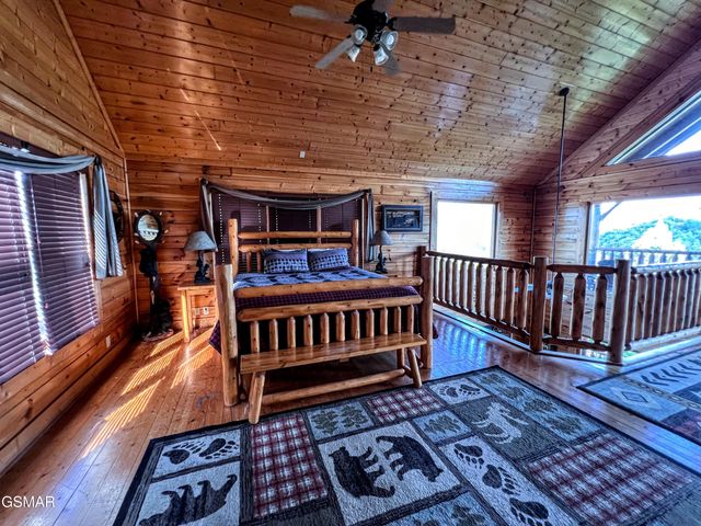 2866 White Oak Ridge Lane, Sevierville, TN 37862