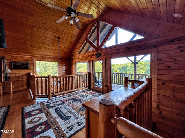 2866 White Oak Ridge Lane, Sevierville, TN 37862