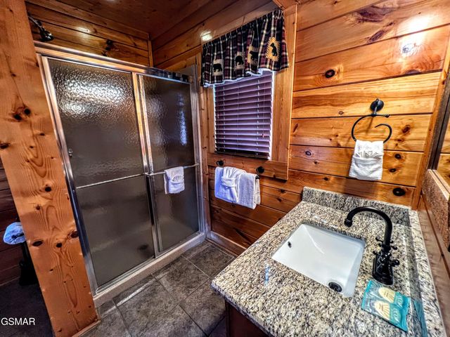 2866 White Oak Ridge Lane, Sevierville, TN 37862