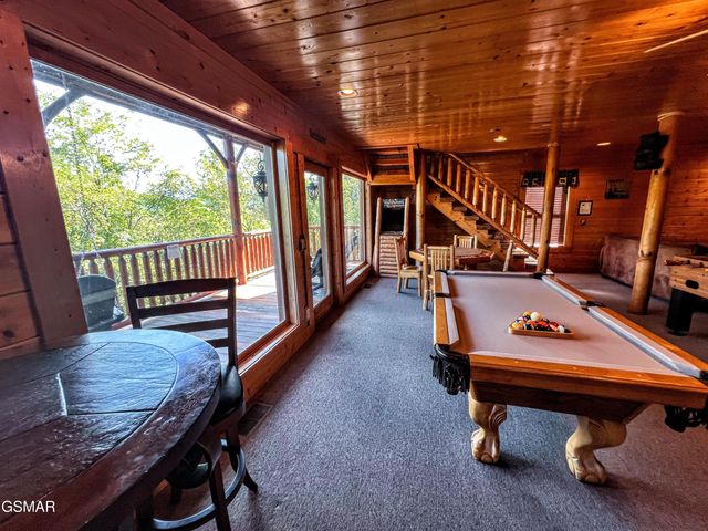 2866 White Oak Ridge Lane, Sevierville, TN 37862