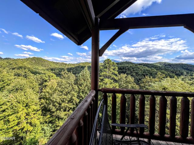 2866 White Oak Ridge Lane, Sevierville, TN 37862