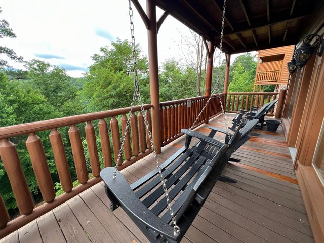 2866 White Oak Ridge Lane, Sevierville, TN 37862
