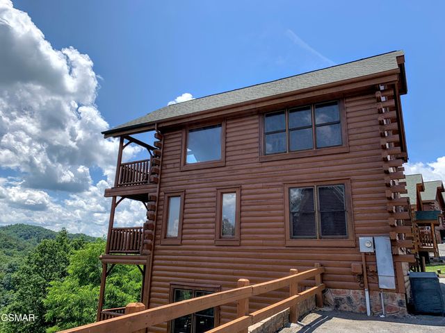 2866 White Oak Ridge Lane, Sevierville, TN 37862