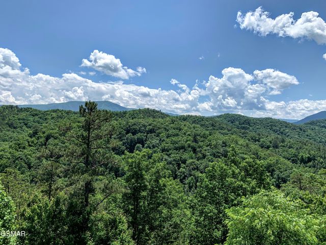 2866 White Oak Ridge Lane, Sevierville, TN 37862