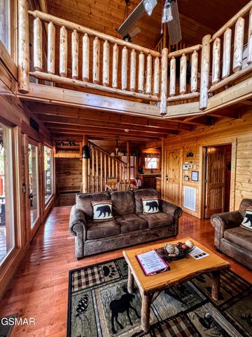 2866 White Oak Ridge Lane, Sevierville, TN 37862