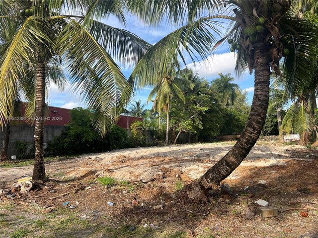 11805 NW 22nd Ct, Miami, FL 33167