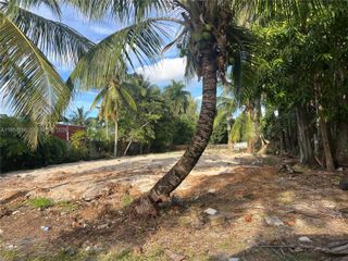 11805 NW 22nd Ct, Miami, FL 33167