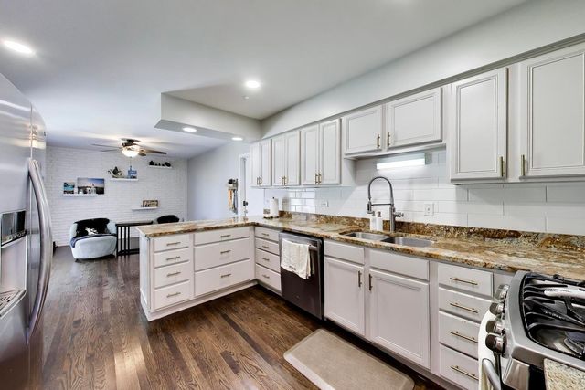2838 Sunnyside Avenue, Westchester, IL 60154