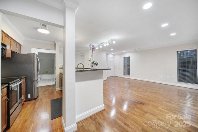 2506 Cranbrook Lane 7, Charlotte, NC 28207