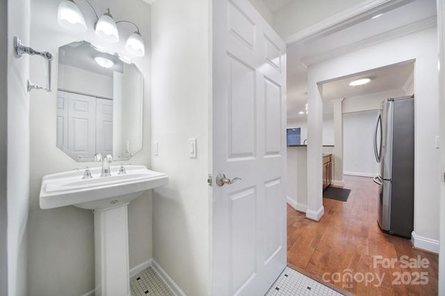 2506 Cranbrook Lane 7, Charlotte, NC 28207