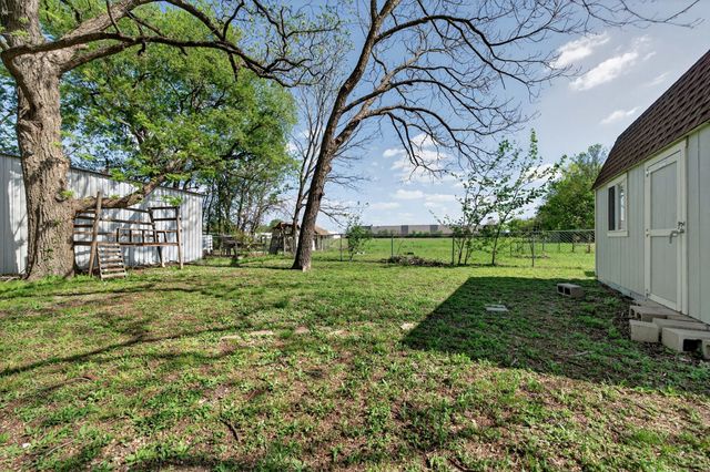 106 E Belt Line Road, Wilmer, TX 75172
