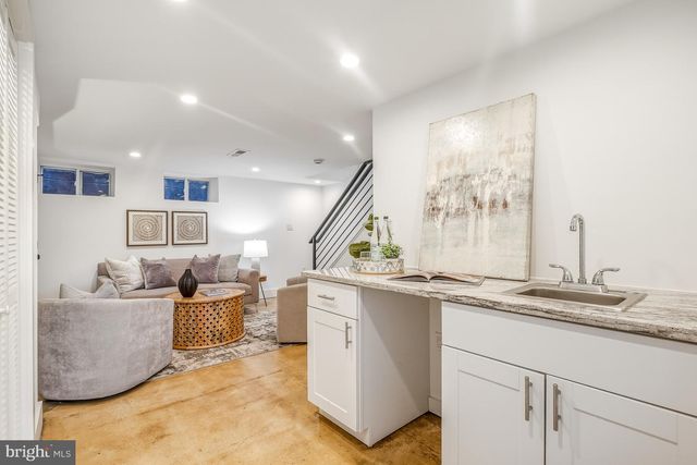 1383 ADAMS ST NE, Washington, DC 20018