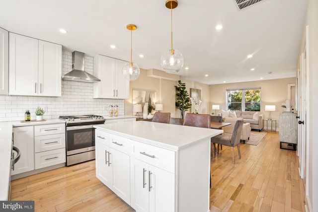 1383 ADAMS ST NE, Washington, DC 20018