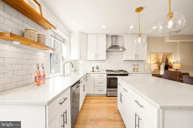 1383 ADAMS ST NE, Washington, DC 20018