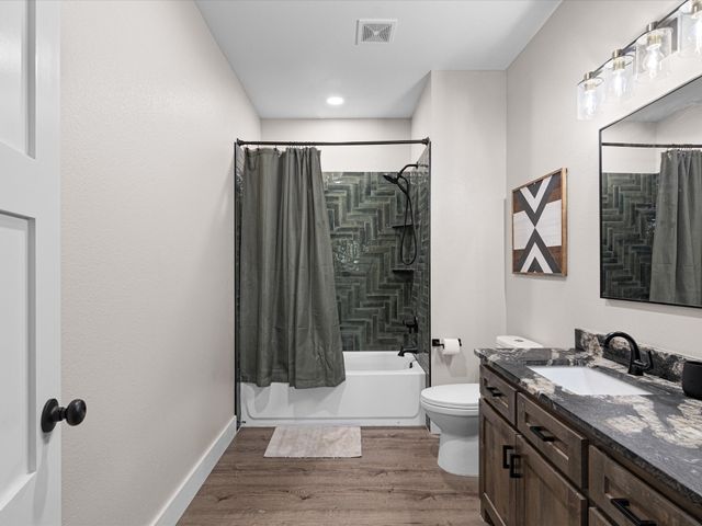 474 Legacy Lane, Bowie, TX 76230