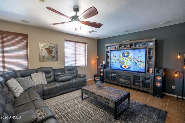 9206 W BENT TREE Drive, Peoria, AZ 85383