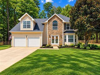 60 Aberdeen Court, Jefferson, GA 30549