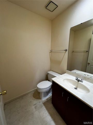 2200 Menard Street, St Louis, MO 63104