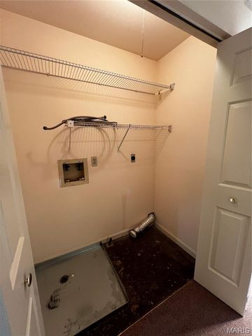 2200 Menard Street, St Louis, MO 63104