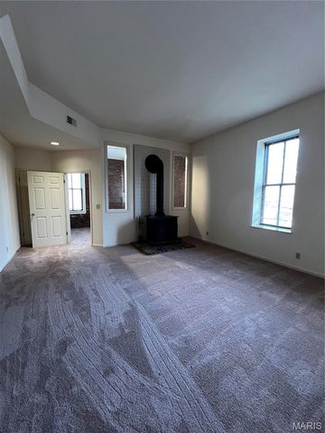 2200 Menard Street, St Louis, MO 63104