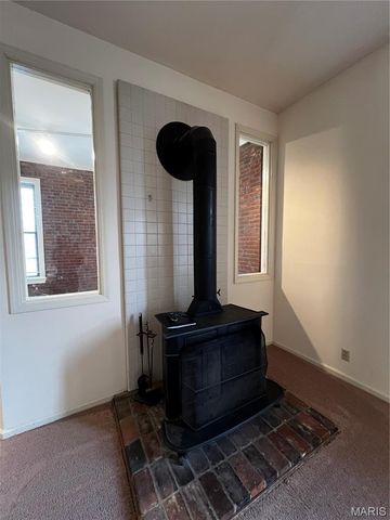 2200 Menard Street, St Louis, MO 63104