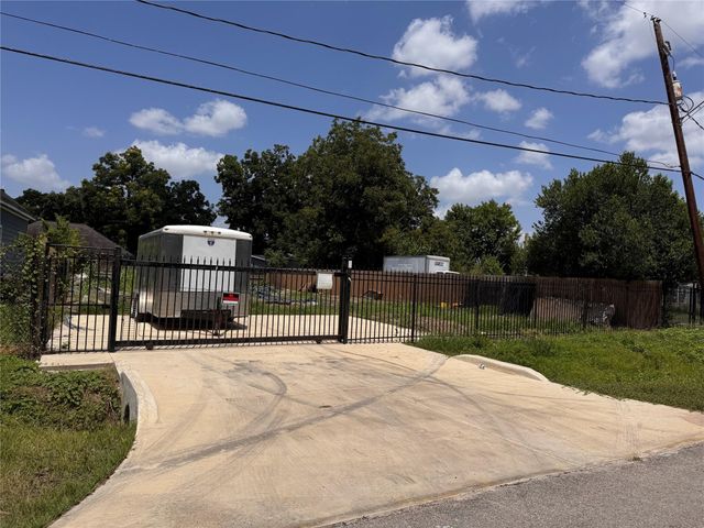 1016 Marjorie Street, Houston, TX 77088