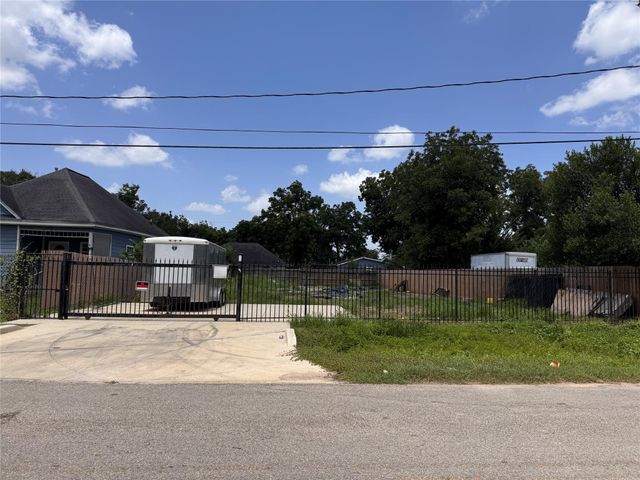 1016 Marjorie Street, Houston, TX 77088