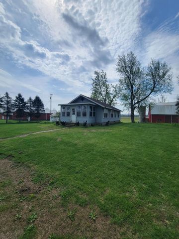 48705 92nd Avenue, Decatur, MI 49045