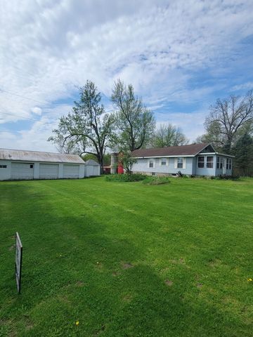 48705 92nd Avenue, Decatur, MI 49045