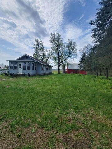 48705 92nd Avenue, Decatur, MI 49045