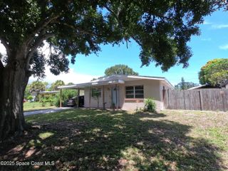 2382 Canterbury Lane, Melbourne, FL 32935