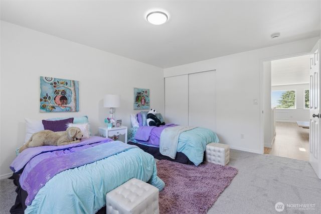 28430 14th Avenue S, Federal Way, WA 98003