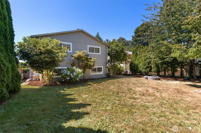 28430 14th Avenue S, Federal Way, WA 98003