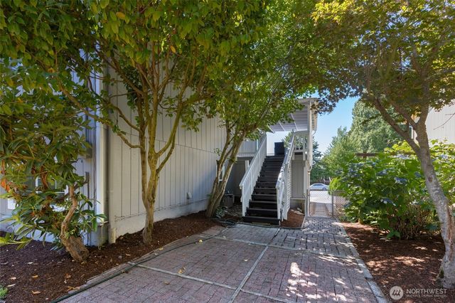 28430 14th Avenue S, Federal Way, WA 98003